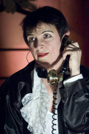 Emberi hang Emberi hang