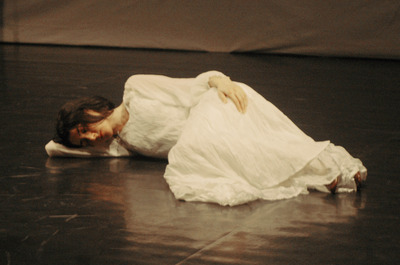 Kontrasztban Kontrasztban