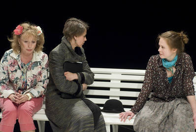 Bánsági Ildikó, Moldvai Kiss Andrea, Simkó Katalin - © theater.hu - Ilovszky Béla
