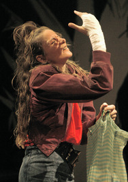 Jelenet az előadásból - © theater.hu - Nyikos Tícia