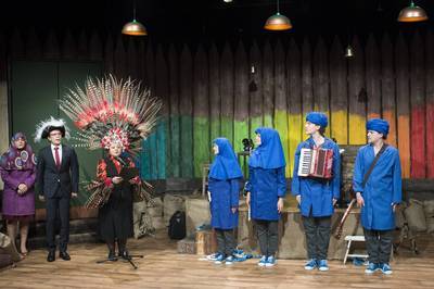 Jelenet az előadásból - © theater.hu - Ilovszky Béla