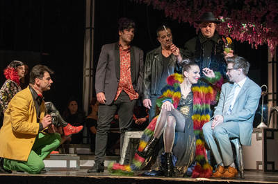 Jelenet az előadásból - © theater.hu - Ilovszky  Béla