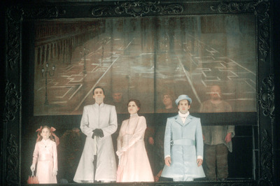 Jelenet az előadásból - © theater.hu - Ilovszky  Béla