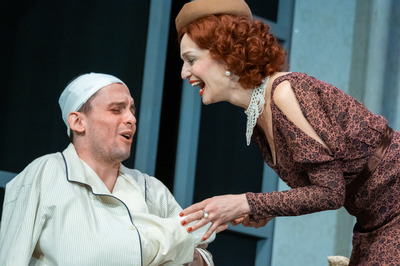 Az üvegcipőn túl Az üvegcipőn túl