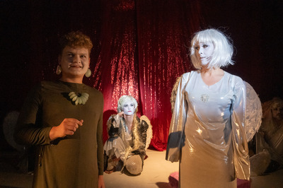 Angyalok a lombok között Angyalok a lombok között