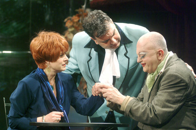 Őrült nász<br>avagy esküvő a lokálban Őrült nász<br>avagy esküvő a lokálban