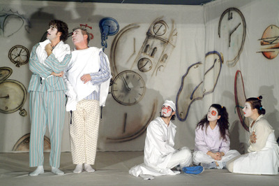 A kopasz énekesnő A kopasz énekesnő