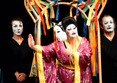 A farkas szempillái A farkas szempillái