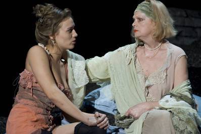 Édentől keletre Édentől keletre